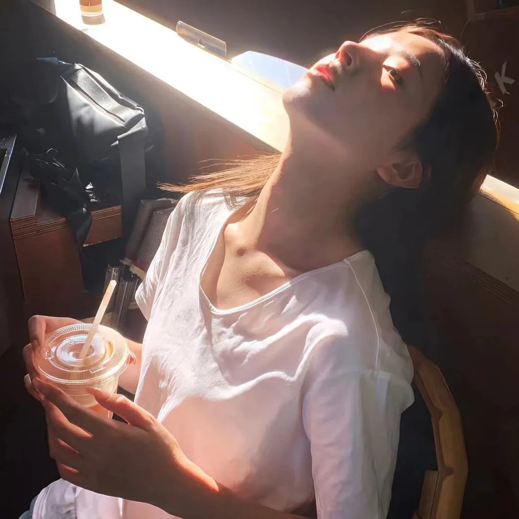 愤世嫉俗者、老鼠和拳头
